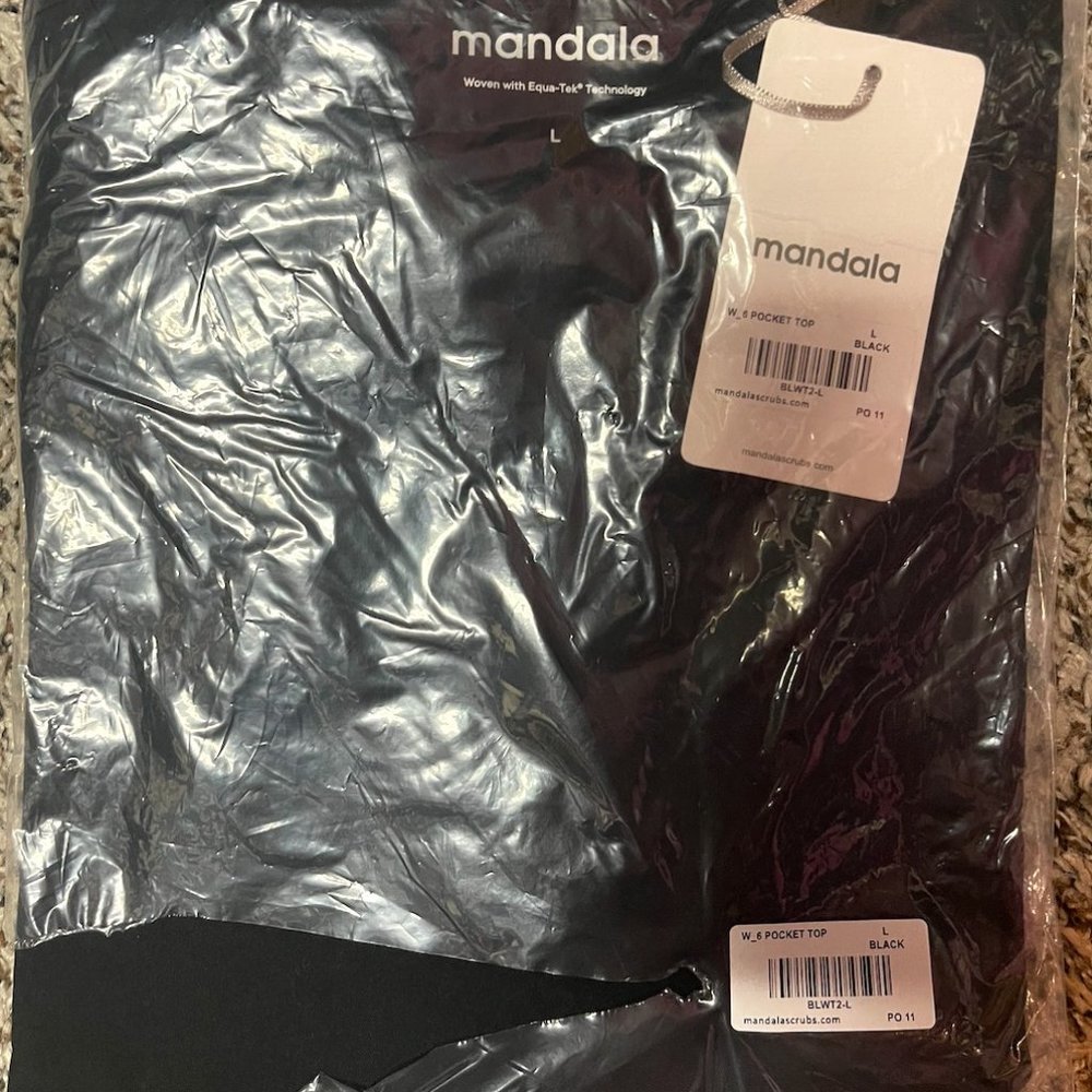 Mandala 6 Pocket Scrub Top Black Large